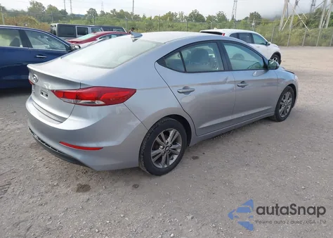 2017 Hyundai Elantra Se z USA, uszkodzony, nr VIN 5NPD84LF3HH013048
